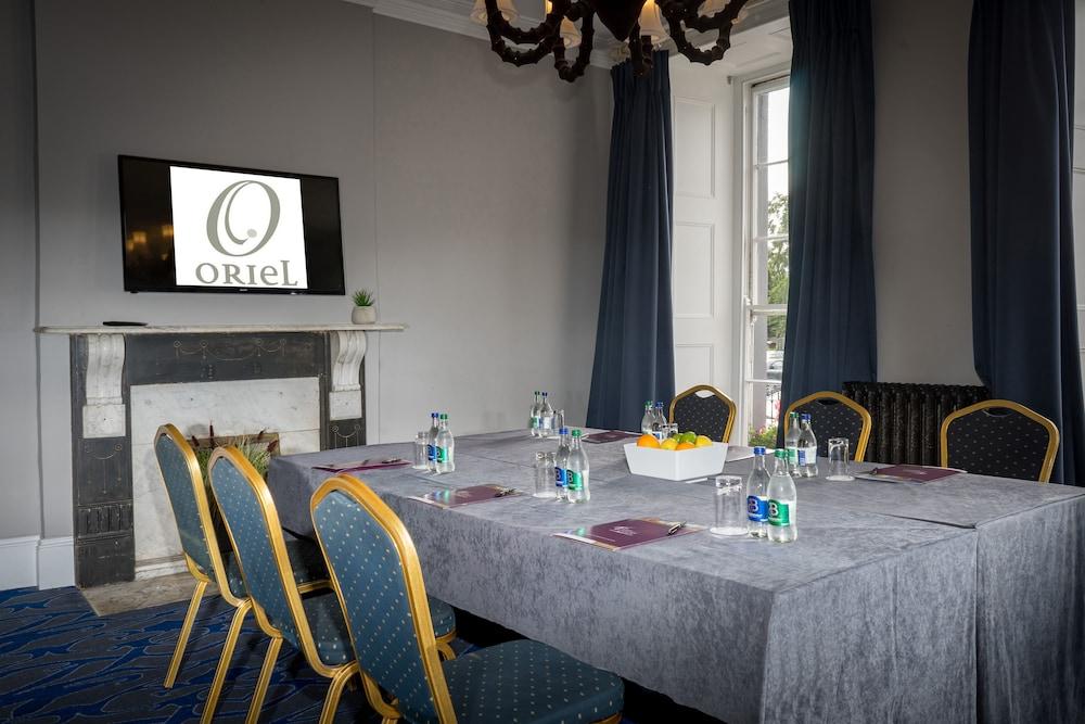 Hotel Oriel House 4*